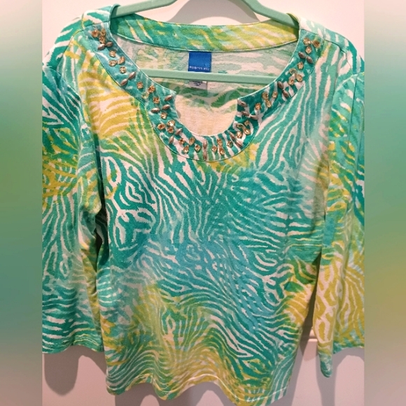 SAPPHIRE STAR RHINESTONE EMBELLISHED COTTON KNIT SPRING TOP! - Picture 1 of 3